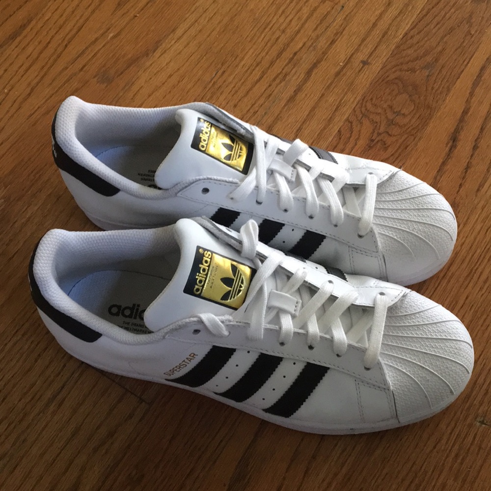 adidas Originals SUPERSTAR Sneakers 🌟 8.5
